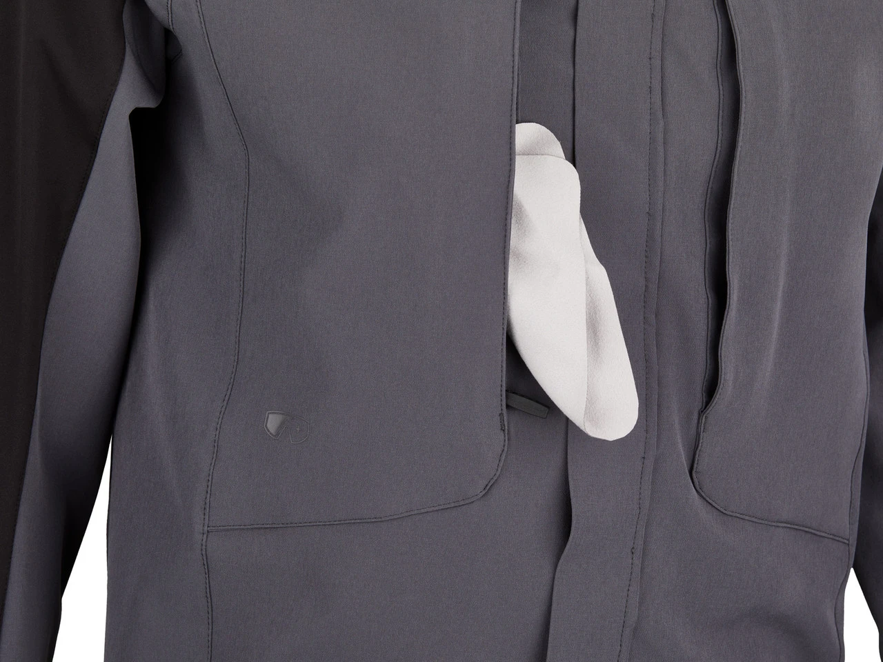 ION Shelter 3L Hybrid Regenjacke 6 ION Shelter 3L Hybrid Regenjacke – Bild 4